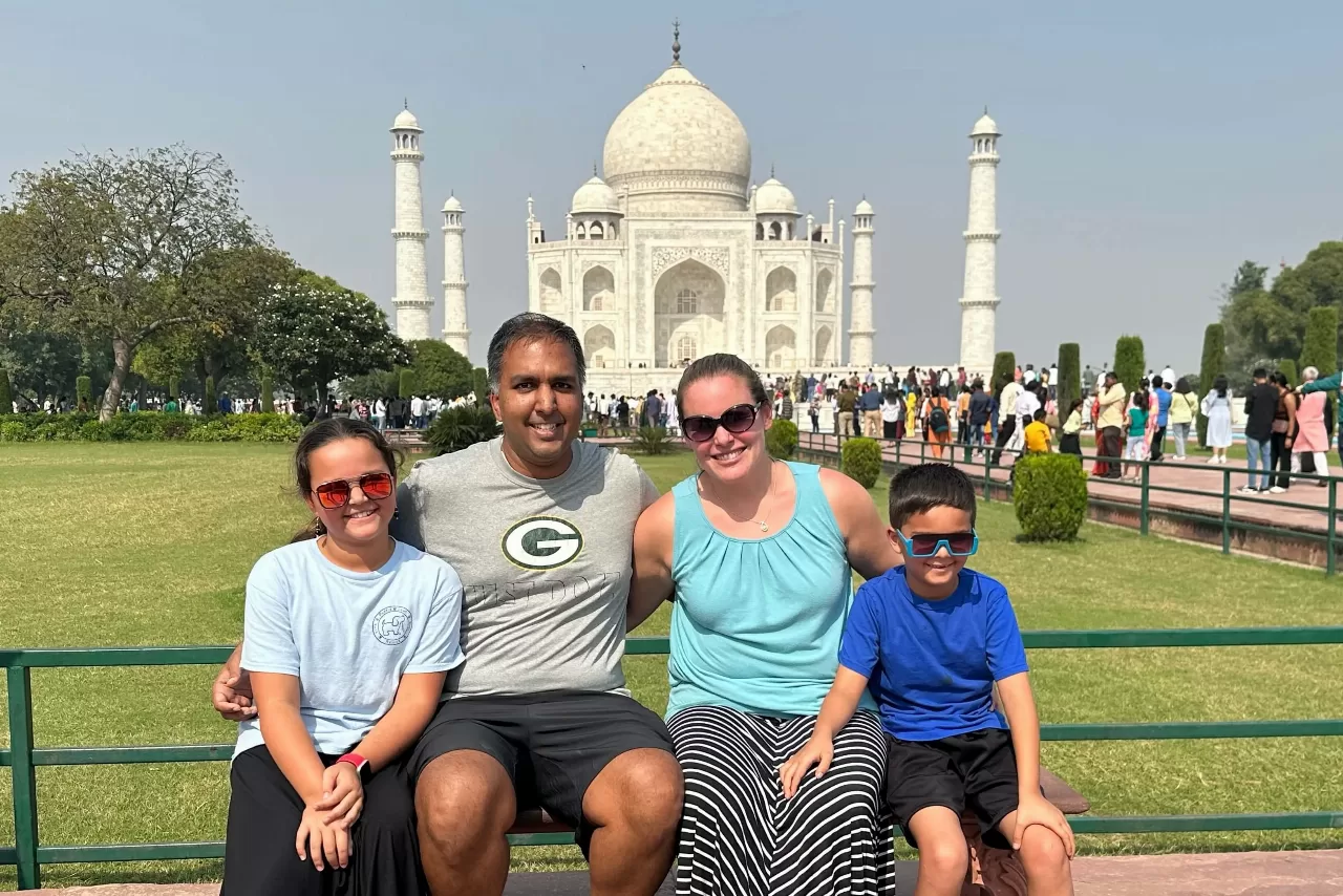 Taj Mahal & Agra Fort Day Tour by Premium Car