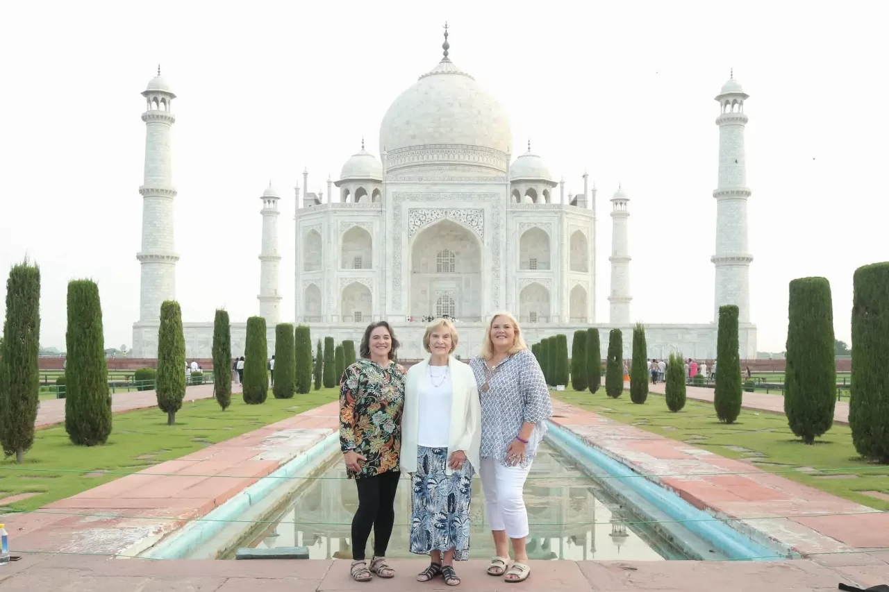Taj Mahal & Agra Fort Day Tour by Premium Car