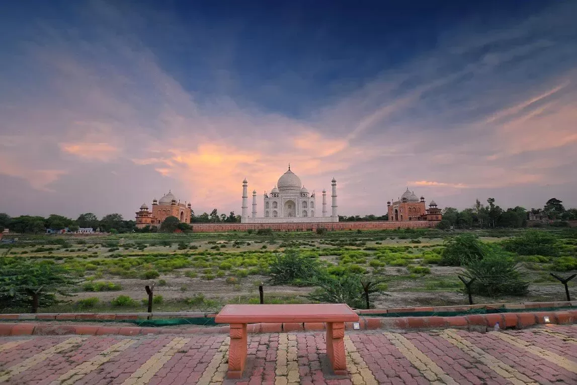The Majestic Agra's Overnight Tour
