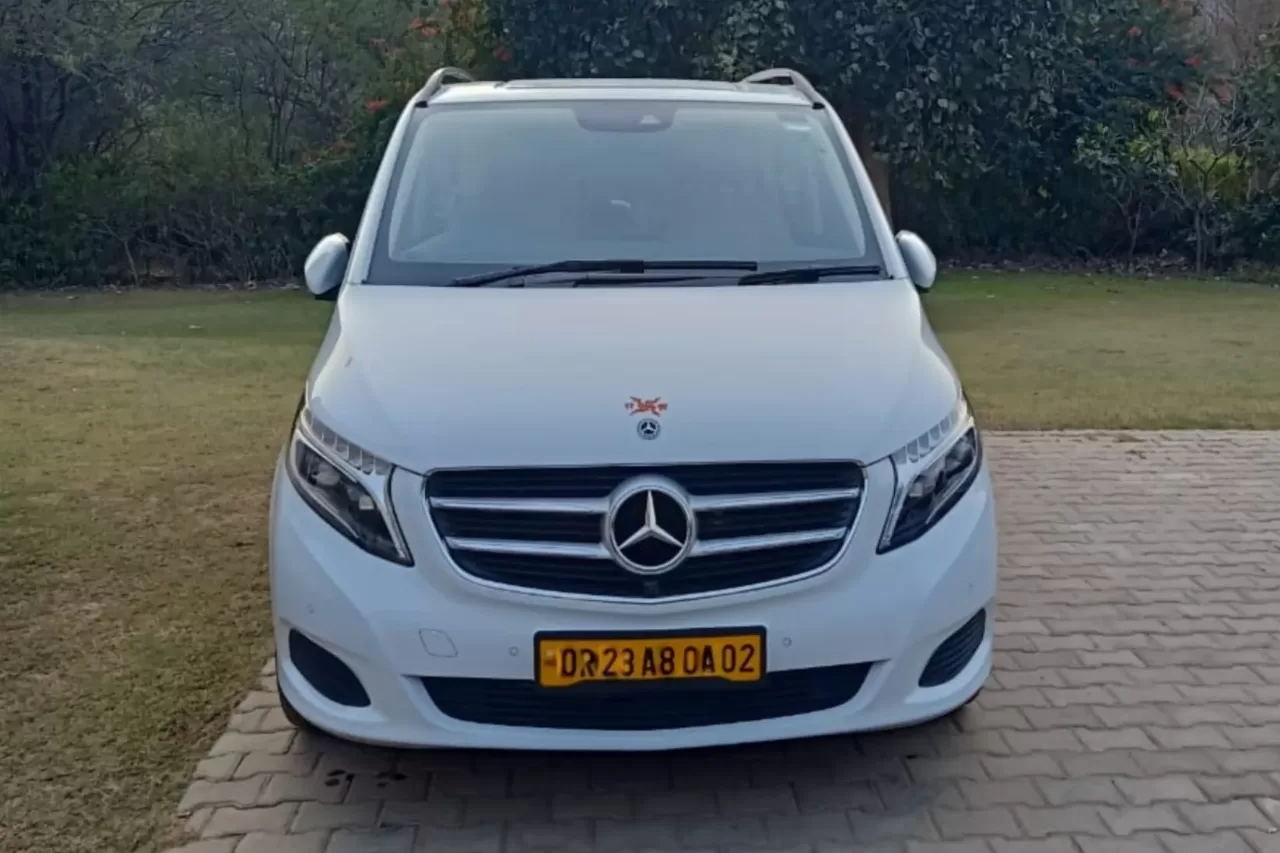 Taj Mahal & Agra Fort Day Tour by Premium Car